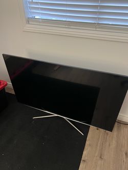 55in samsung tv/sound bar/ ikea tv stand
