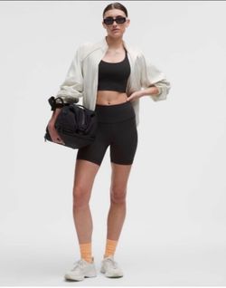 Lululemon Wunder Train High-Rise Black Short 6" Running Shorts Size 6 LIKE NEW