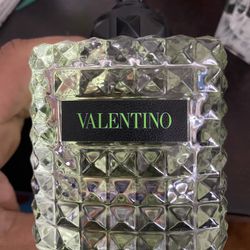 Valentino Perfume 