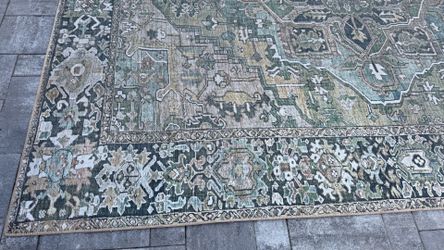 Indoor Rug 7.6 x 9.6 feet