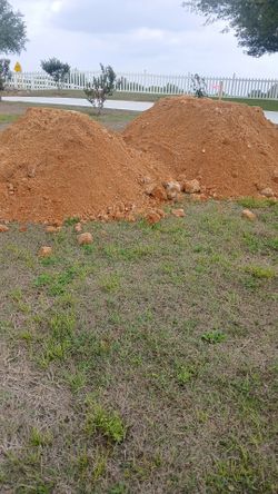 Select Fill Dirt (60/40 mix)