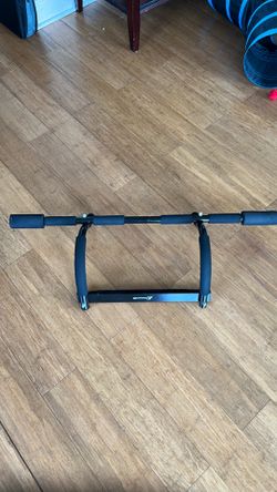 Pull Up Bar