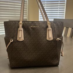 Michael Kors Voyager for Sale in San Antonio TX OfferUp