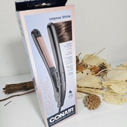 CONAIR CERAMIC INSTANT HEAT FLAT IRON