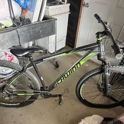 Schwinn Boundary Mountain Bike