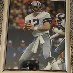 Collectable Dallas Cowboys  Pix In Glass Frame.  Roger STARBACH  