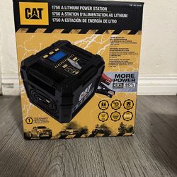Cat Jump Starter 4and1