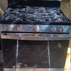 GE Gas Stove