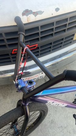 Selling handler bars kinda scraped but still good it has odi grips there cut to