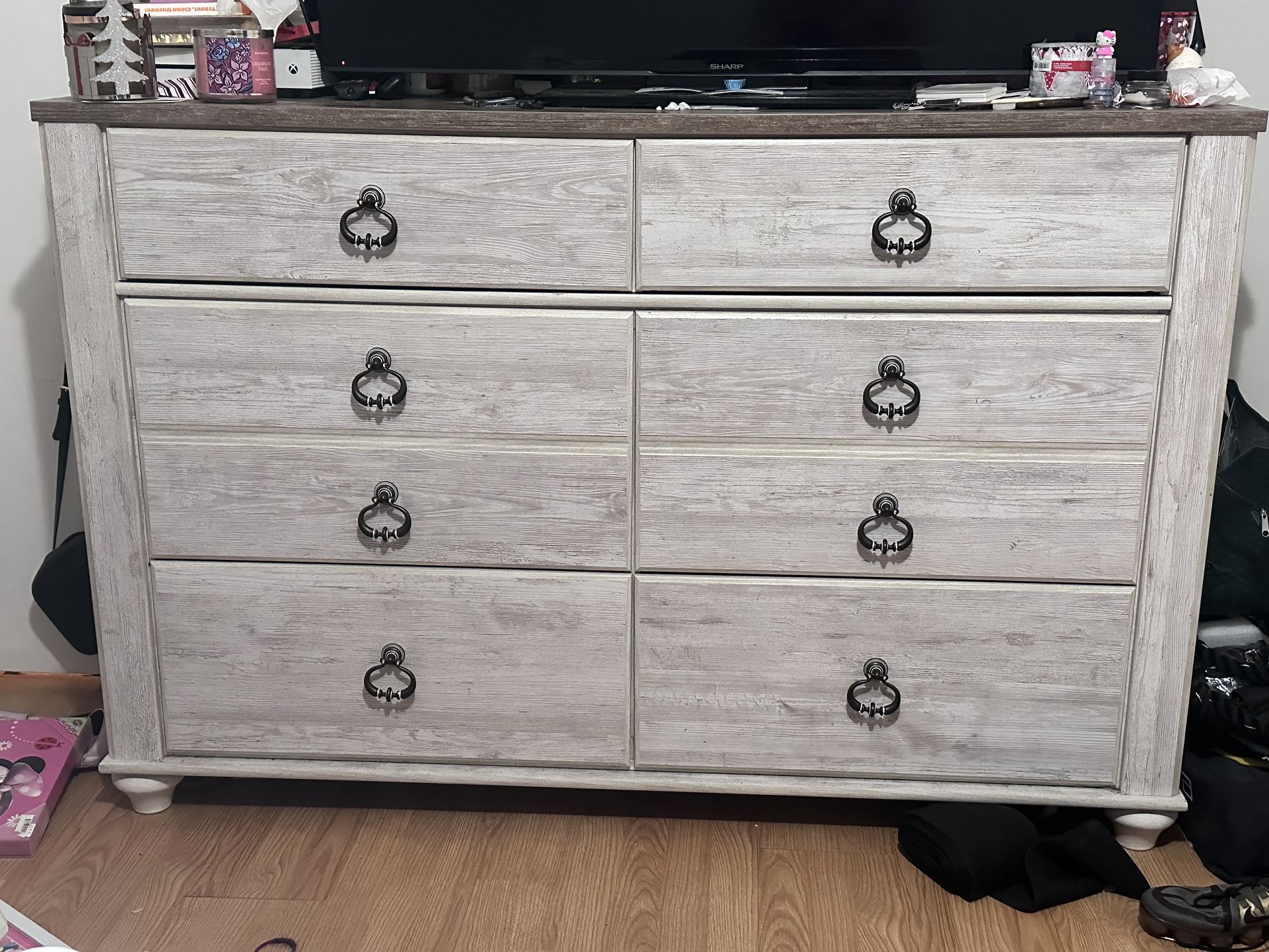 Dresser