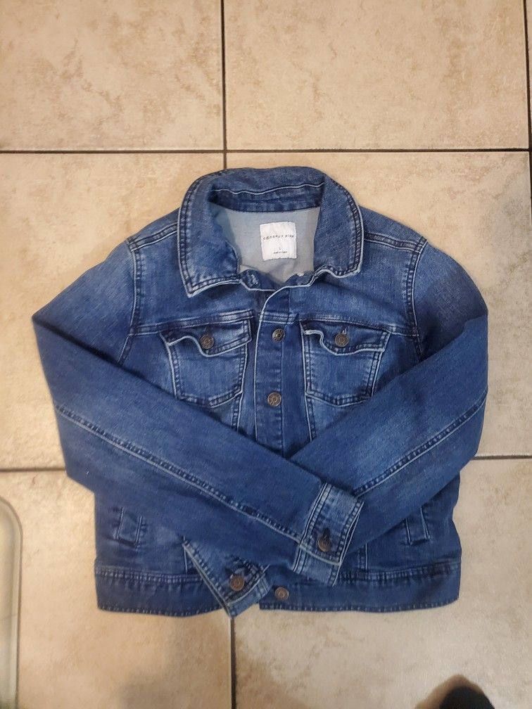 Juniors Jean Jacket. Size Large 