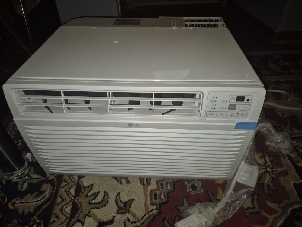 Through the wall type air conditioner LG 10000 Btu
Brand new never used two hundred fifty dollars bought the wrong one paid almost four hundred dollar