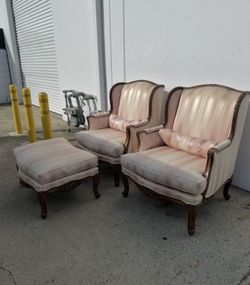 Vintage Chairs And 1 Ottoman! $180 OBO