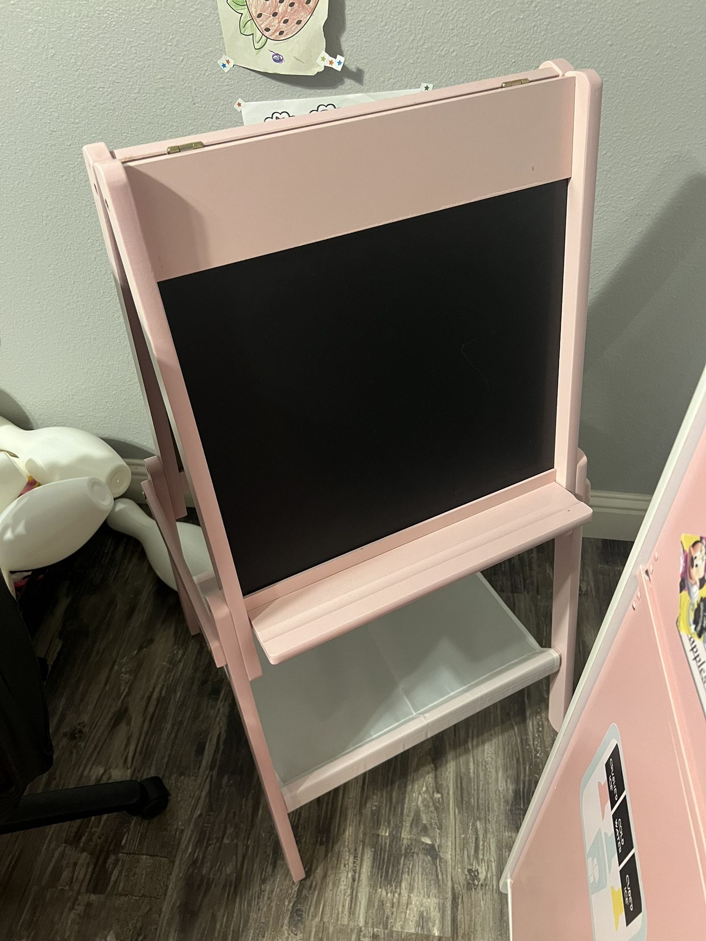 Kids Easel and White Board