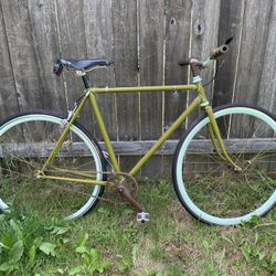 Brooks Saddle Vintage Steel Frame Bike