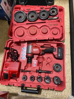 Milwaukee cordless hydraulic knockout punch kit
