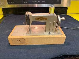 1940s 1950s vintage Kay EE Sew Master electric toy, sewing machine