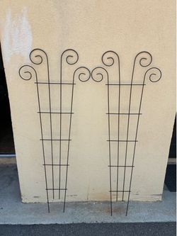 Two 56 inch wave style trellis