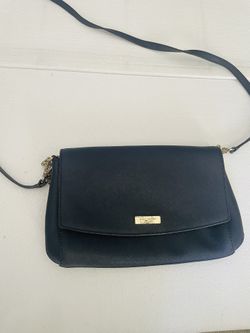 Kate Spade Black Crossbody – Simple & Classic