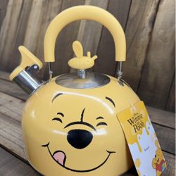 Disney limited edition Winnie the Pooh Yellow Whistling Tea Kettle w/ Bee Lid New