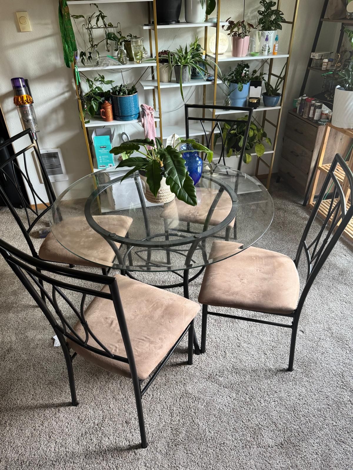 Dinning Table $95