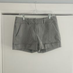 Women's New York & Company Navy 6 Striped Shorts