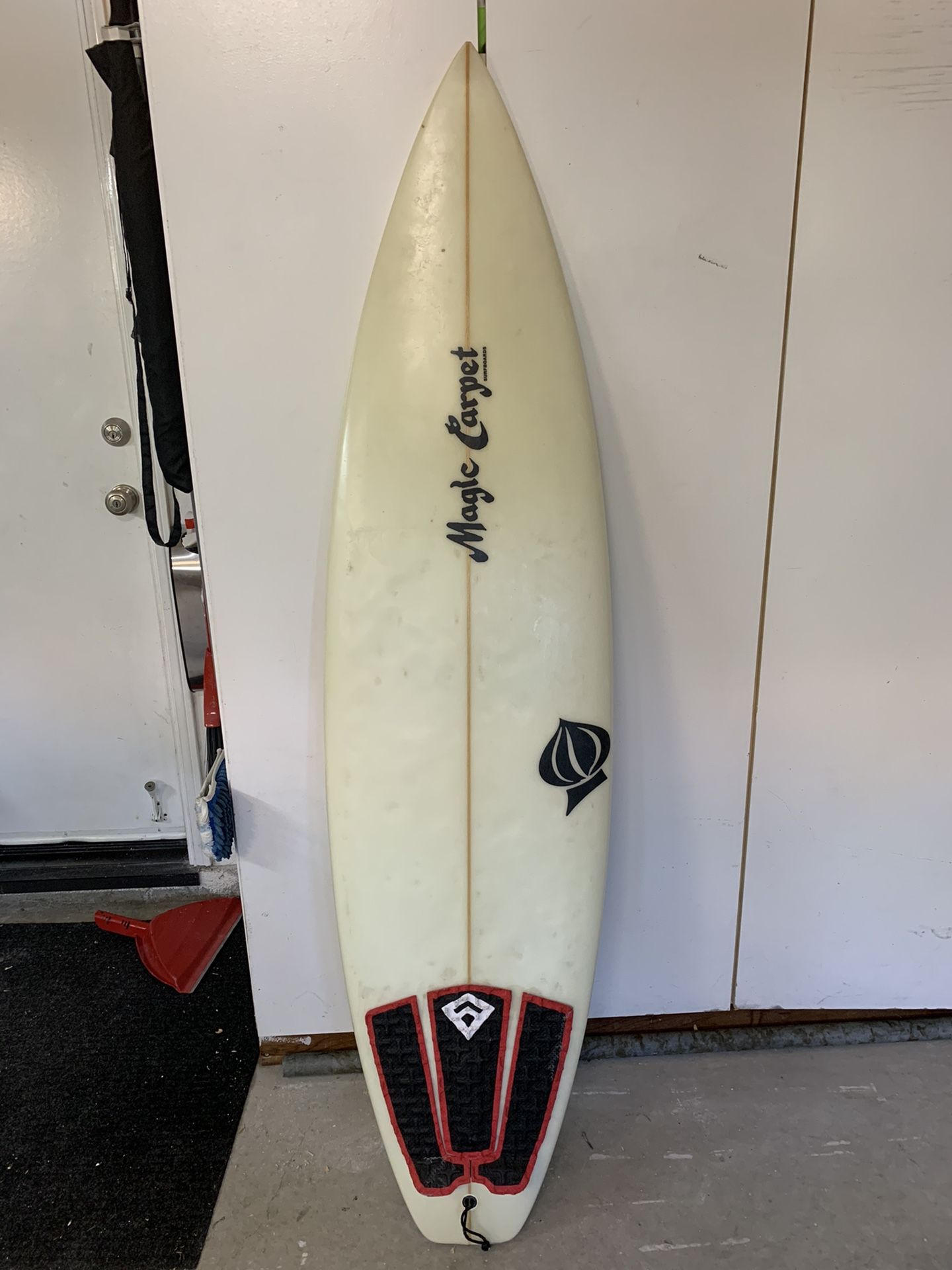 Surfboard 6’0” short board