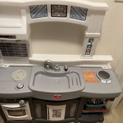 Step 2 Kitchen