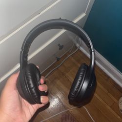 Selling Bluetooth Headphones 