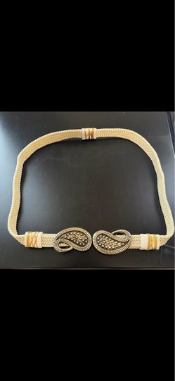 Vintage 1980s Paisley Belt: Gold Metal Buckle, Ivory Stretch Weave