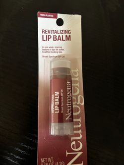 Neutrogena Revitalizing Lip Balm Fresh Plum 60
