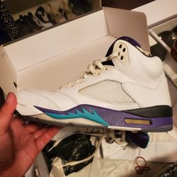Jordan 5 Grape Size 9.5