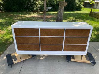 Solid wood Bassett 9 Drawer Dresser