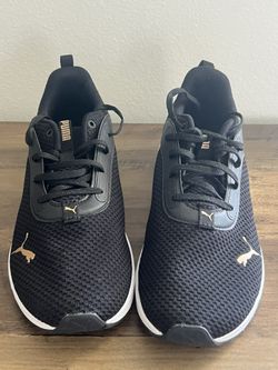 Black Tennis Shoes