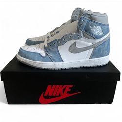 NEW Jordan 1 Retro High Hyper Royal Smoke Grey Men’s Size 9.5 Light Blue & Grey