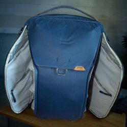 Peak Design Everyday Backpack 30L (Midnight) – $150