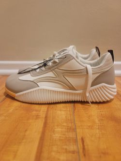 Brand New White & Beige De Florance sneakers