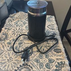 Nespresso Milk Frother Cold & Hot 