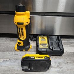 DEWALT 20V CUT-OUT TOOL  WITH BATTERY AND CHARGER