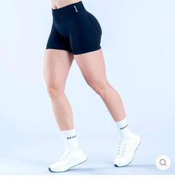 Dfyne shorts