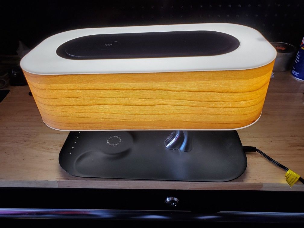 Lamp Bluetooth Speaker