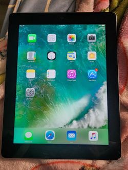 2 Apple ipads, 2  ipods and iPhone 6s