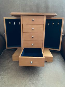 Armoire