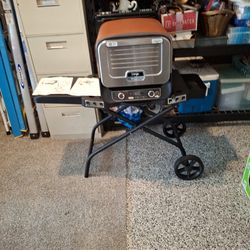 Ninja Woodfire 8 In I Outdoor Smoker Pizza Oven with Stand.