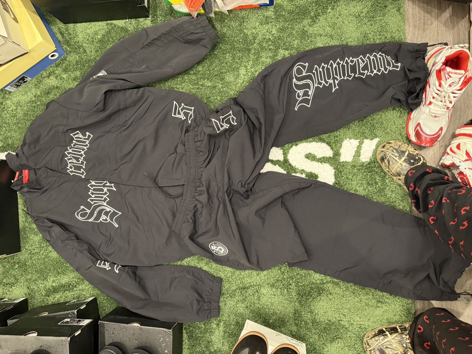 Supreme Tracksuit XL