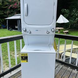 Stackable GE Washer and Dryer Energy Star year :May 2024