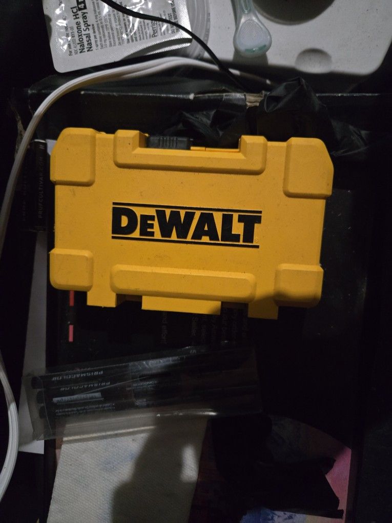  DEWALT 45-Piece Screwdriving Bit Set 