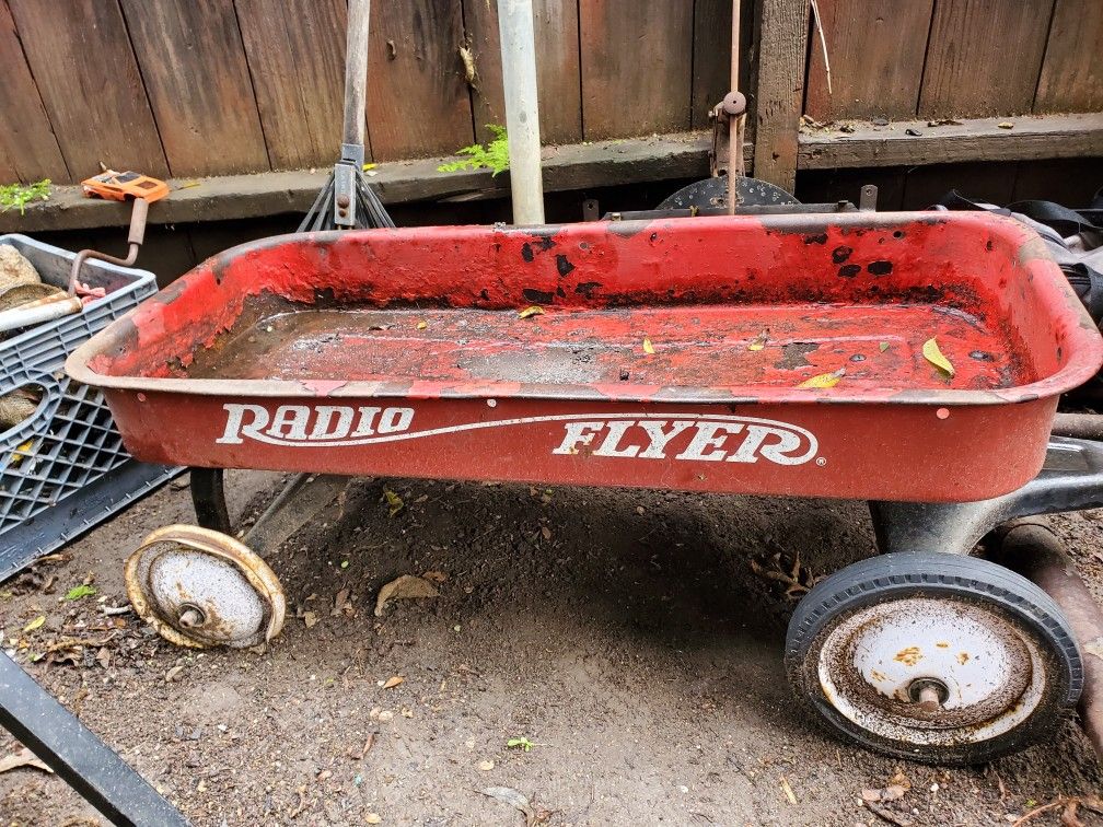 RADIO FLYER VINTAGE WAGON