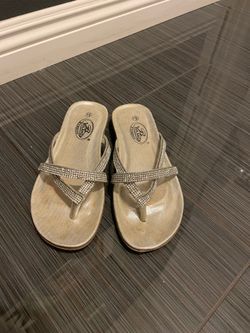Pretty Shiny Sandals 🩴