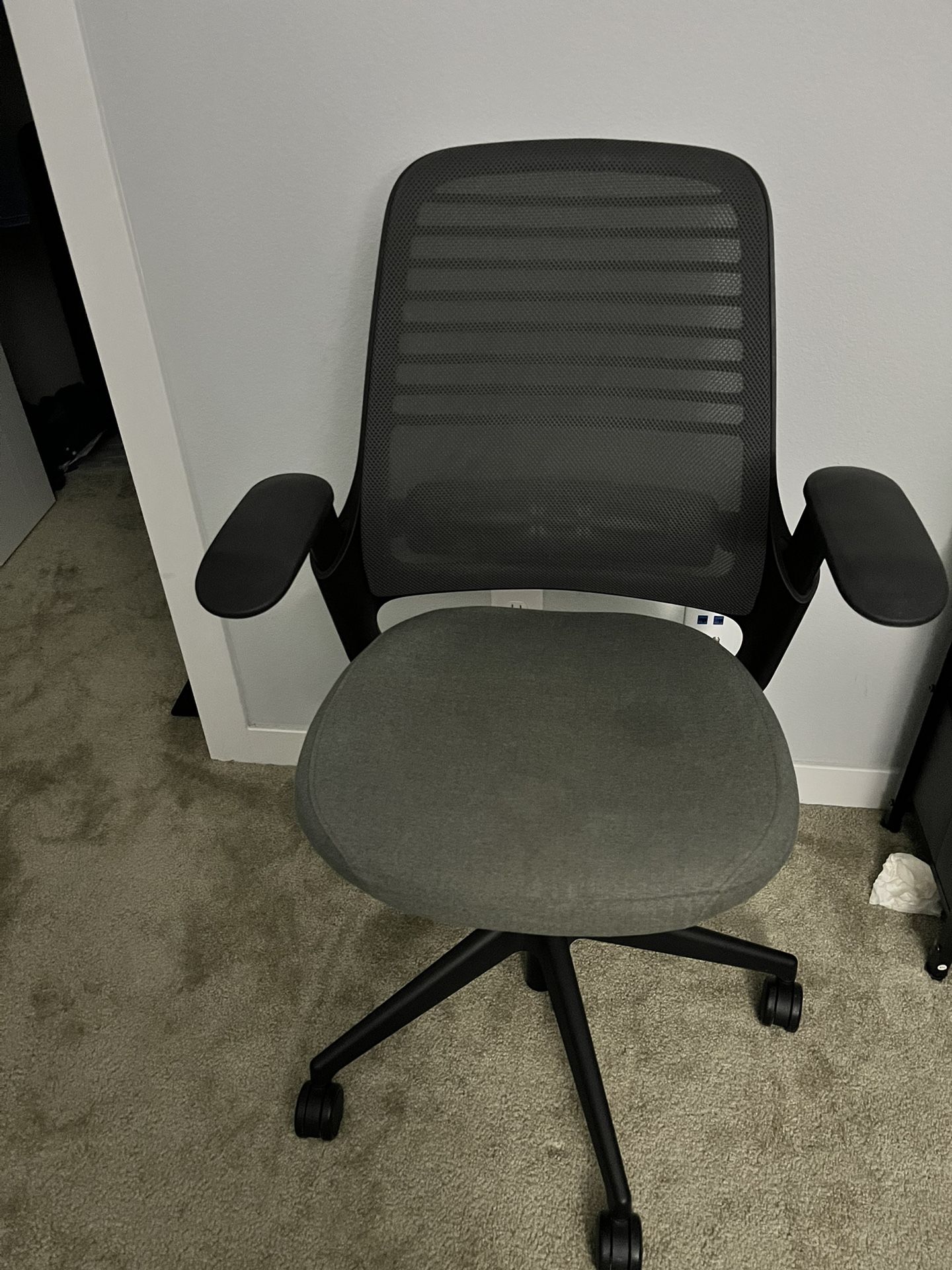 Steelcase Series 1 Chair